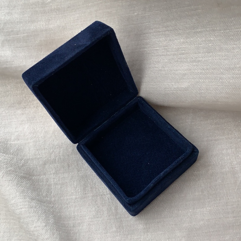 Made in Italy Jewelry Box - Picture 5 of 7